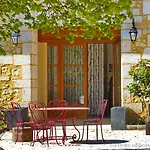 Les Deux Abbesses En | La Grande Maison 4*