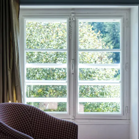 Les Deux Abbesses En | La Grande Maison 4*