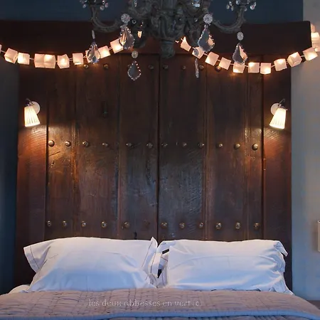 Les Deux Abbesses En | La Grande Maison Bed & Breakfast 4*