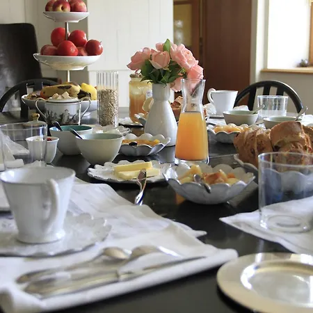 Bed & Breakfast Les Deux Abbesses En | La Grande Maison