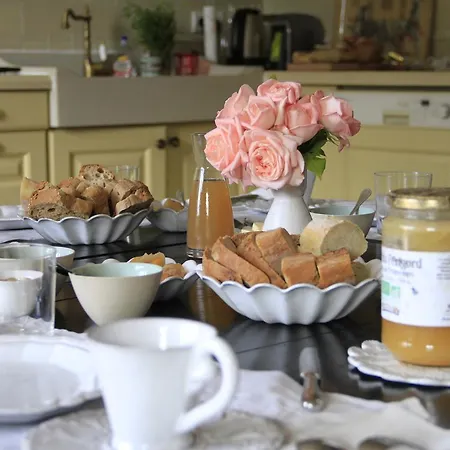 Les Deux Abbesses En Vert | La Grande Maison Mareuil-sur-Belle