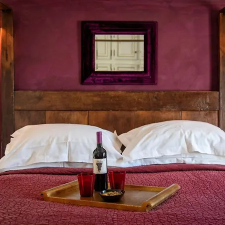Les Deux Abbesses En | La Grande Maison 4*