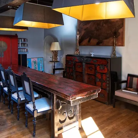 Les Deux Abbesses En | La Grande Maison Bed & Breakfast 4*