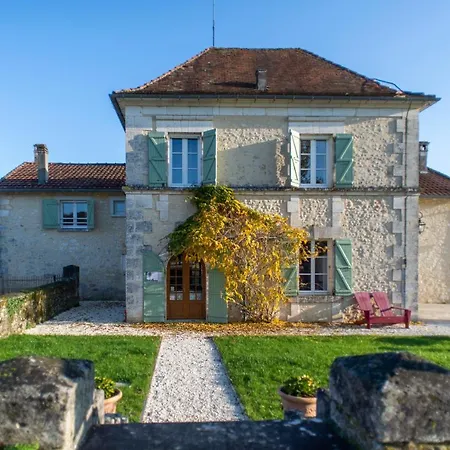 Les Deux Abbesses En Vert | La Grande Maison Bed and breakfast Mareuil-sur-Belle