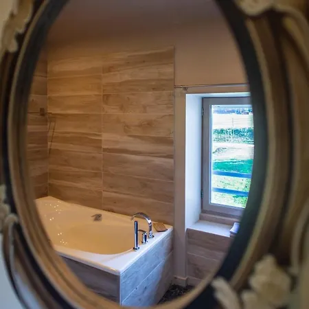 فندق مبيت وإفطار Les Deux Abbesses En Vert | La Grande Maison Mareuil-sur-Belle