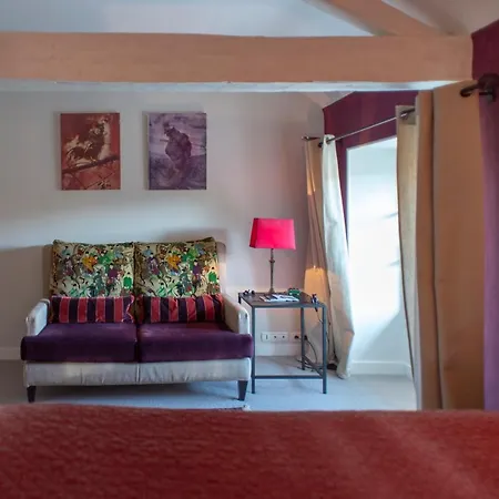 Les Deux Abbesses En | La Grande Maison Nocleg ze śniadaniem 4*