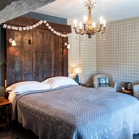 Les Deux Abbesses En | La Grande Maison Mareuil-sur-Belle