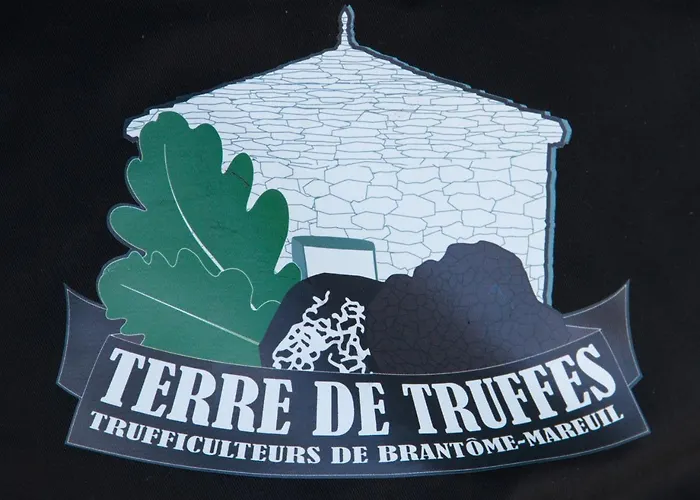 Les Deux Abbesses En Vert | La Grande Maison